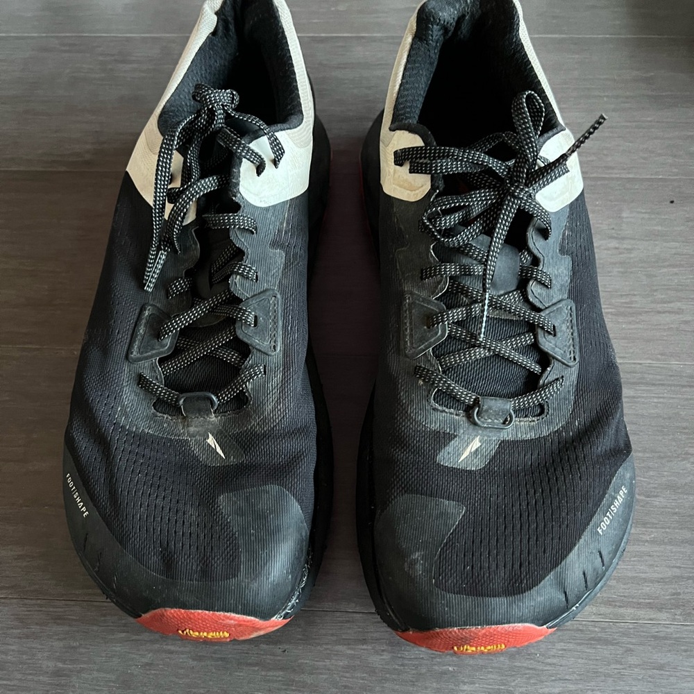 Altra Olympus 4 Trail Running Shoes size 14